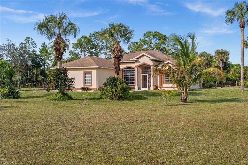 Photo of 2685 14th AVE SE, NAPLES, FL 34117 (MLS # 225084143)