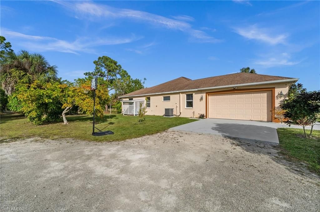 Photo of 2685 14th AVE SE, NAPLES, FL 34117 (MLS # 225084143)