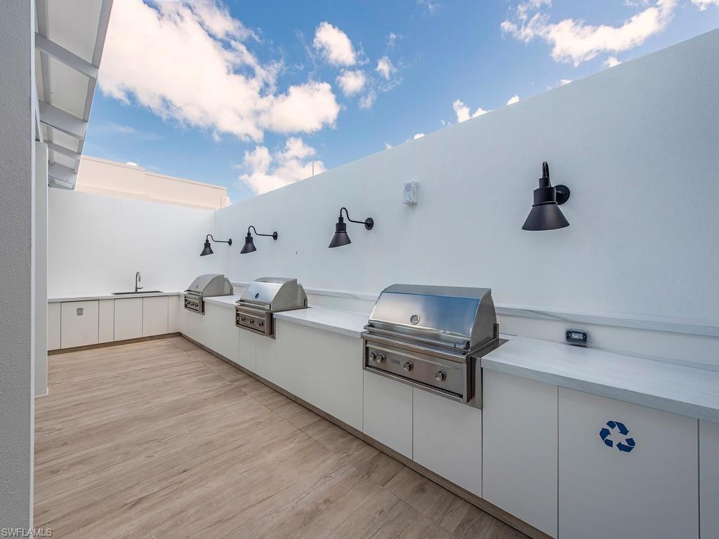 KALEA BAY TOWER 300 - Residential