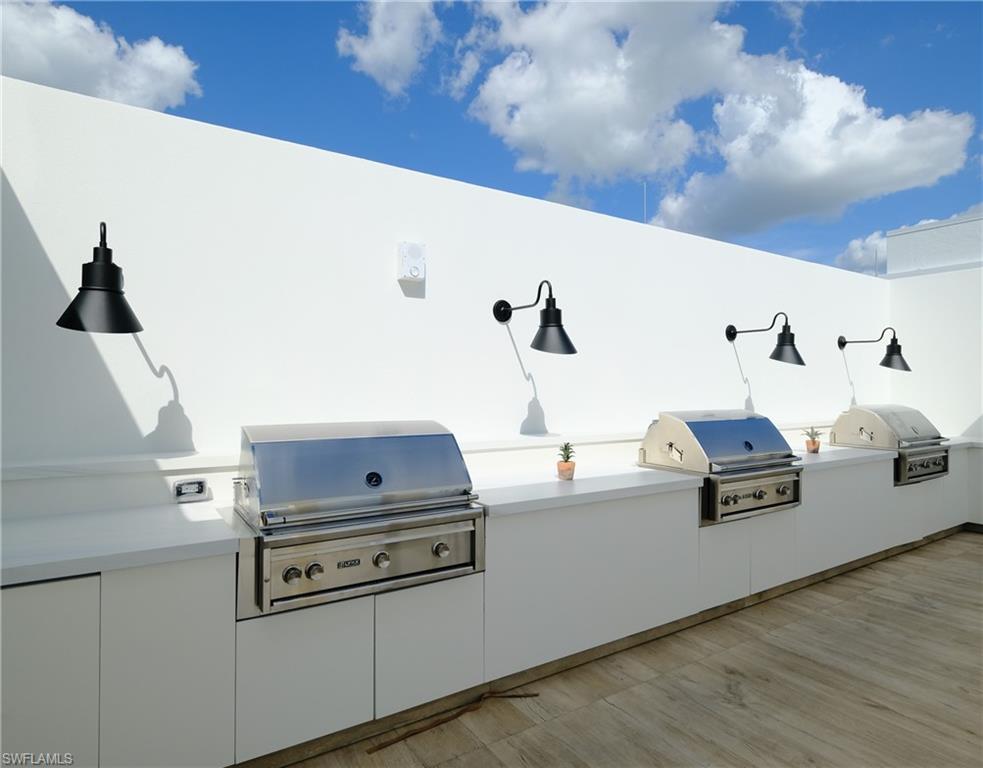 KALEA BAY TOWER 300 - Residential