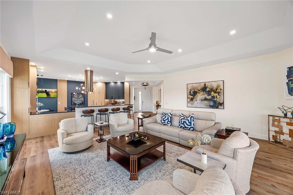 1825 Les Chateaux BLVD 204