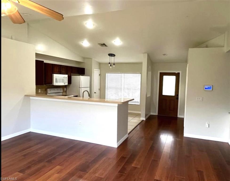 SAN CARLOS PARK - Residential Lease