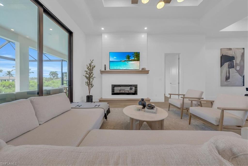 ROYAL PALM GOLF ESTATES - Residential