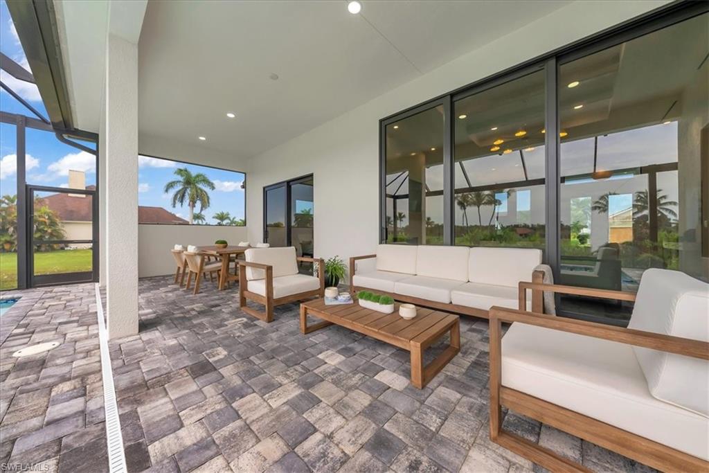 ROYAL PALM GOLF ESTATES - Residential