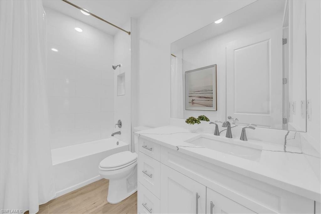 ROYAL PALM GOLF ESTATES - Residential