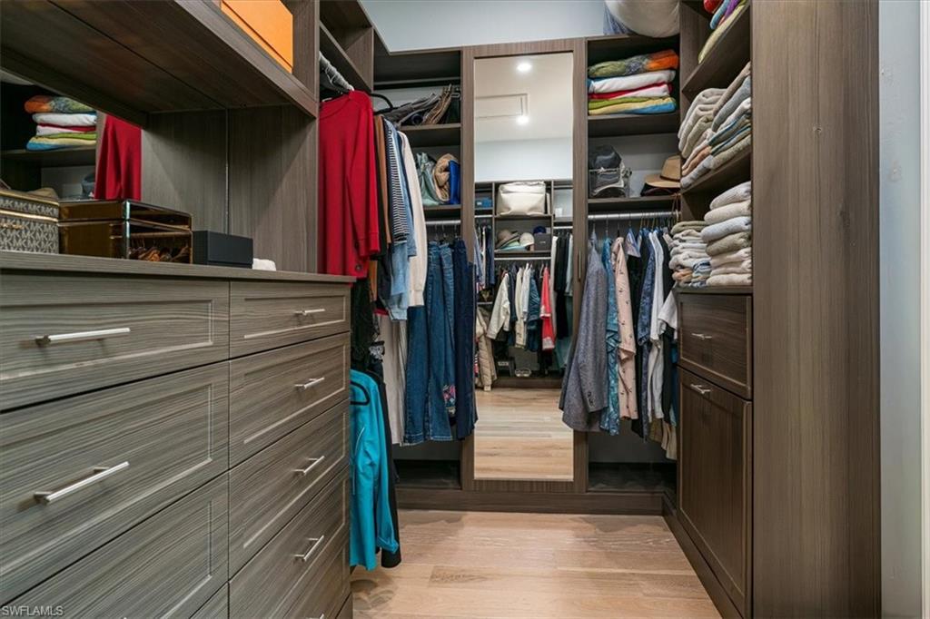 SPARROW CAY - Residential