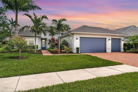 Photo of 14620 Regatta LN, NAPLES, FL 34114 (MLS # 226015012)