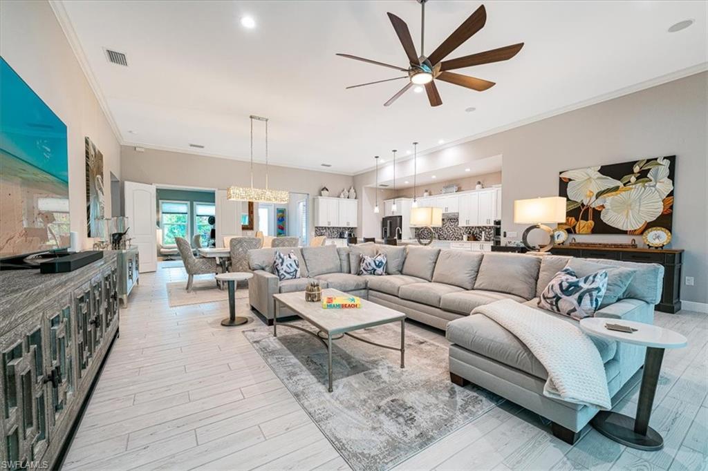 SPARROW CAY - Residential