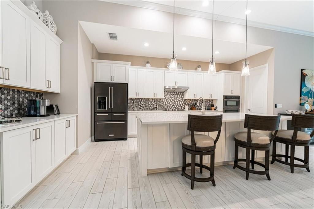 SPARROW CAY - Residential