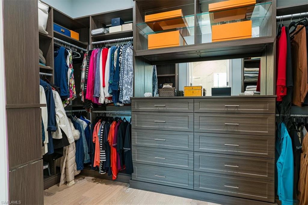 SPARROW CAY - Residential