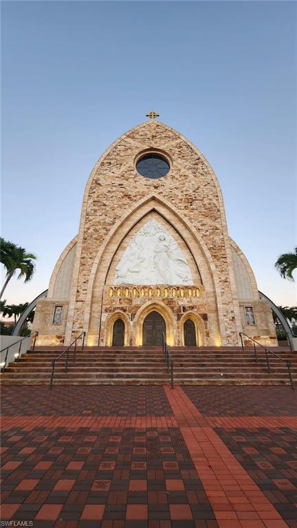 HAMPTON VILLAGE - Residential