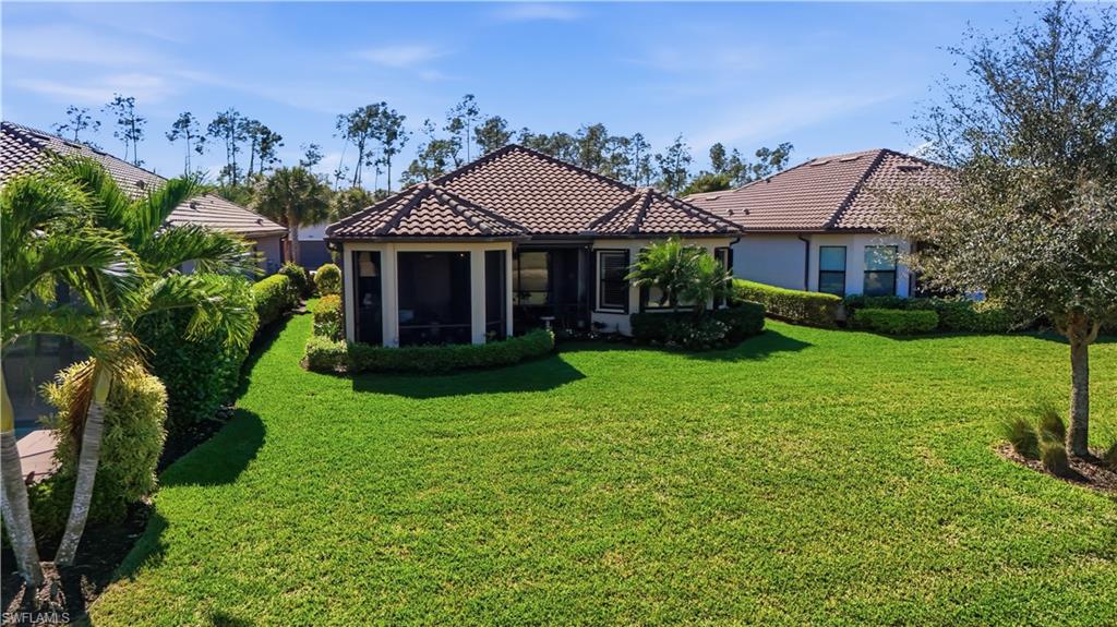 ESPLANADE - Residential