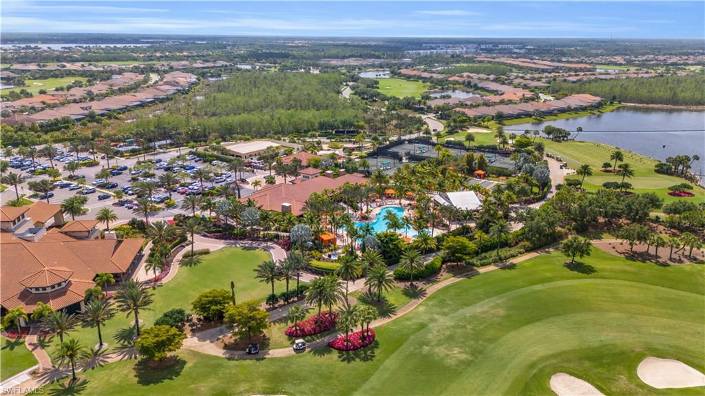 ESPLANADE - Residential