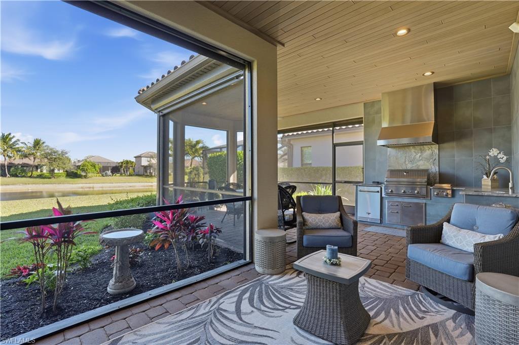 ESPLANADE - Residential