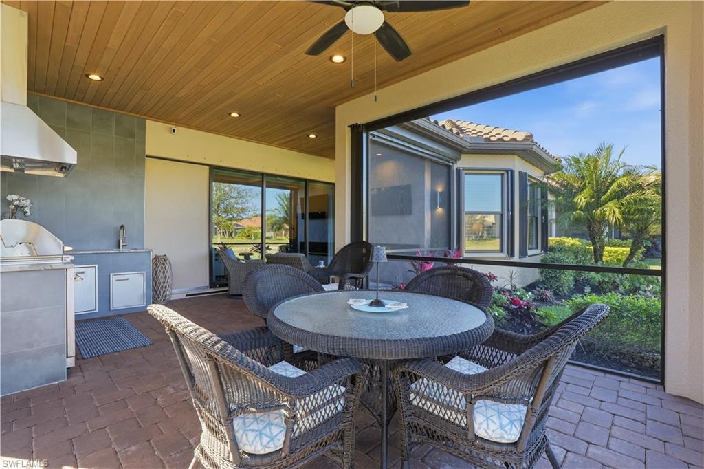 ESPLANADE - Residential