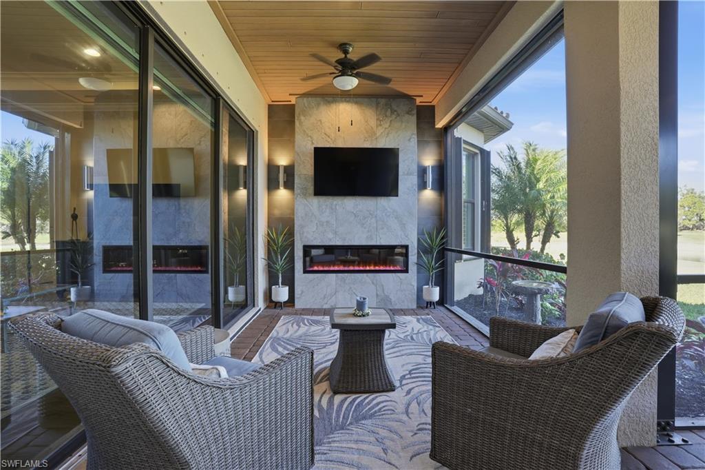 ESPLANADE - Residential