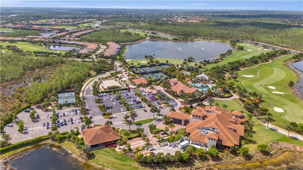 ESPLANADE - Residential