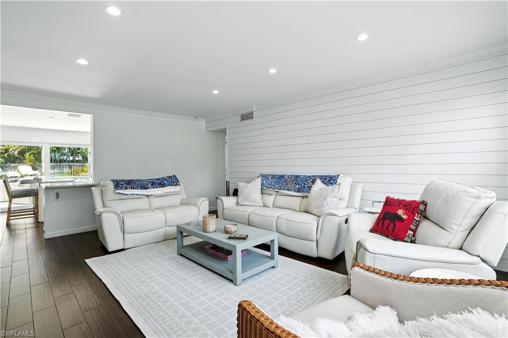 LAKEWOOD PARK - Residential