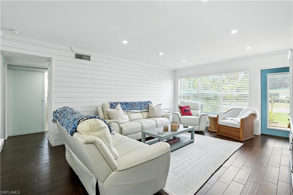 LAKEWOOD PARK - Residential