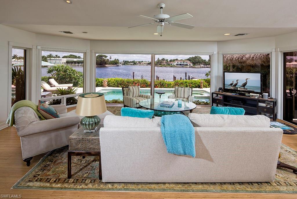 SABRE CAY - Residential