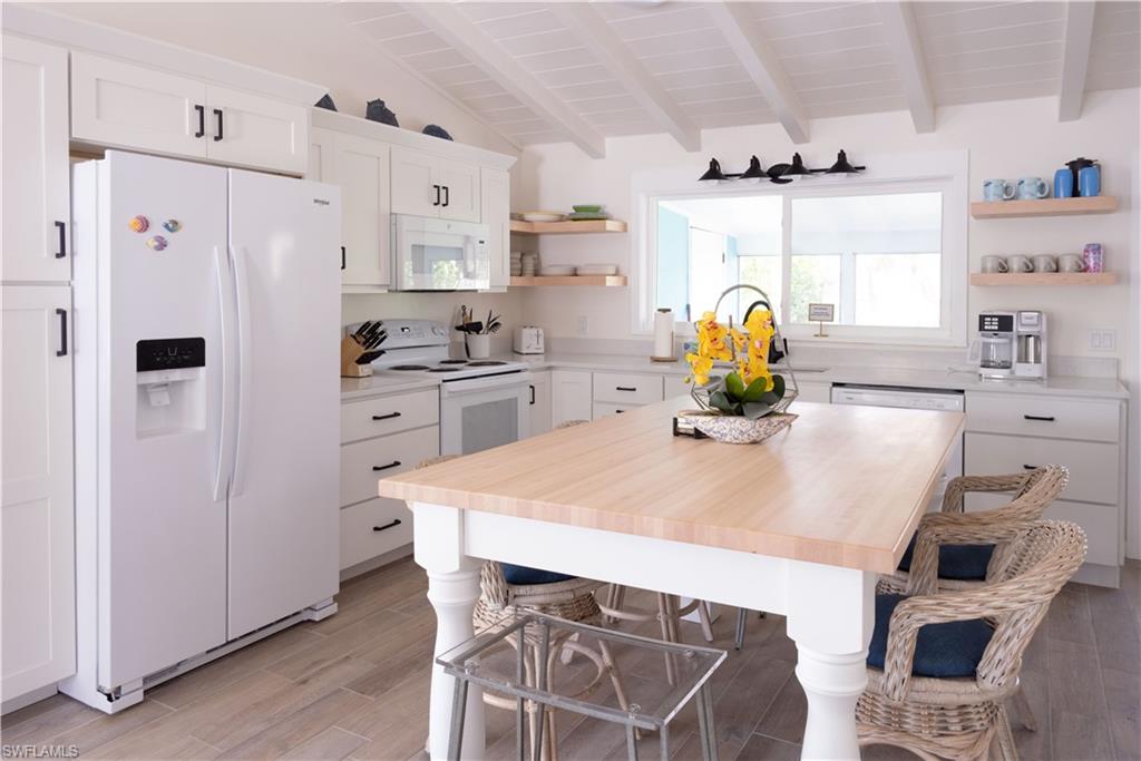 JOSE'S HIDEAWAY - Residential