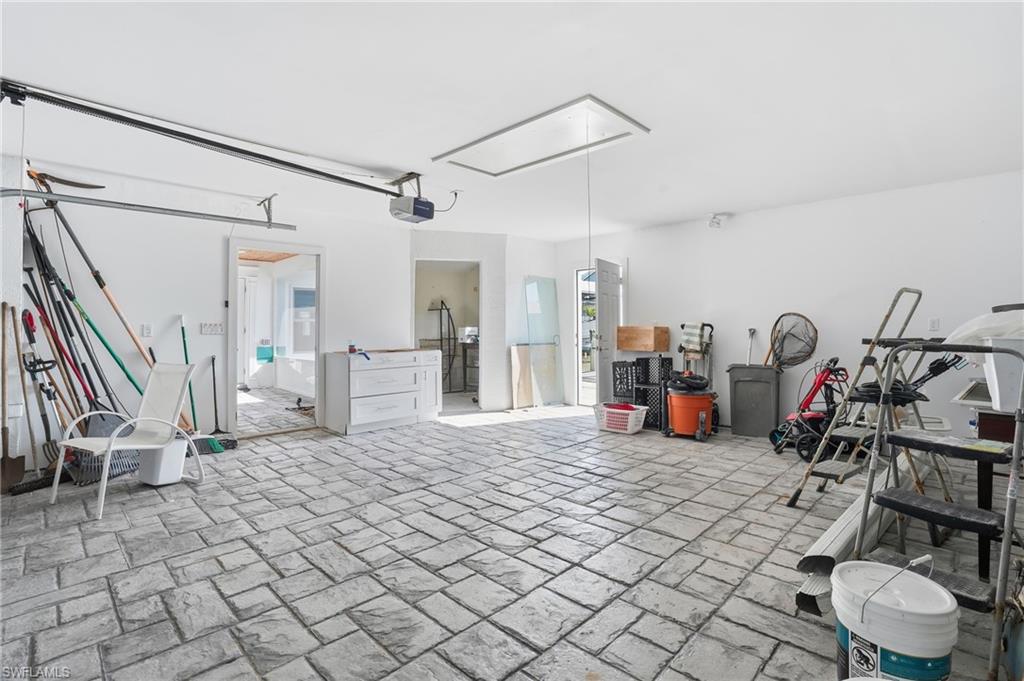 SANTINI CROSS UNREC - Residential