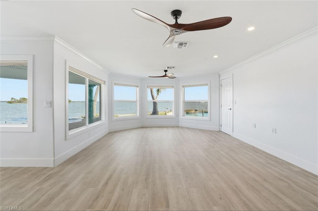 SANTINI CROSS UNREC - Residential