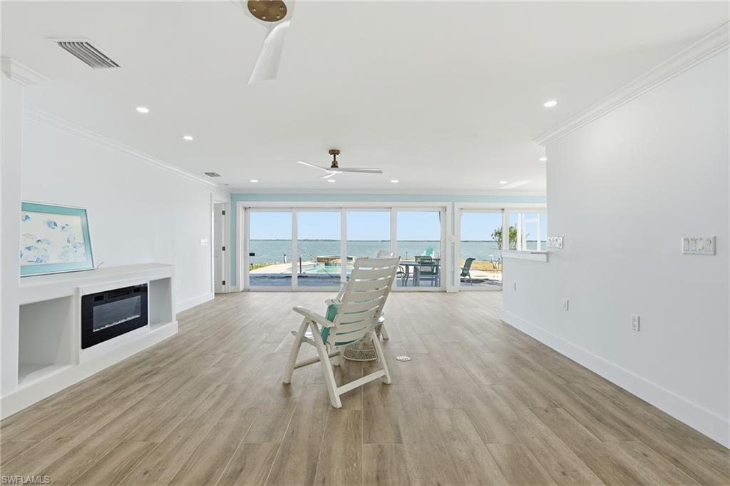 SANTINI CROSS UNREC - Residential