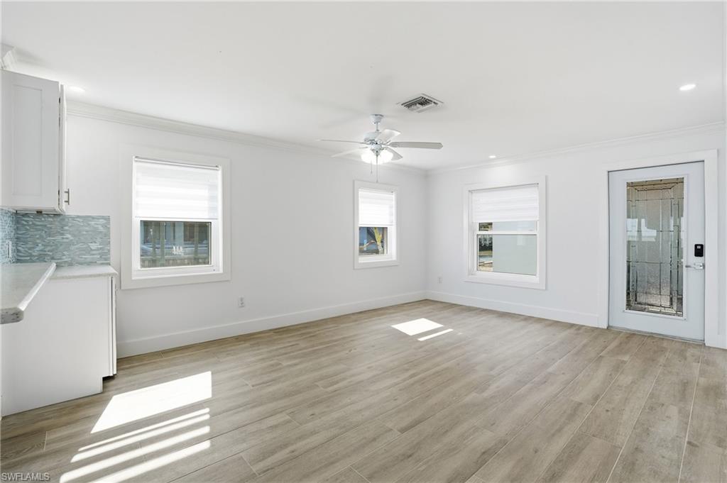 SANTINI CROSS UNREC - Residential