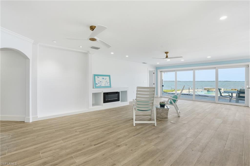 SANTINI CROSS UNREC - Residential