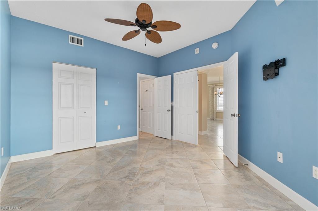 BAREFOOT BEACH CLUB - Residential