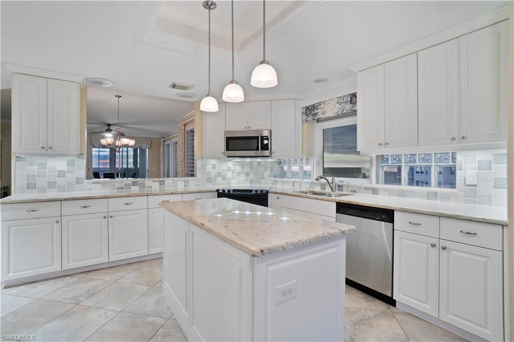 BAREFOOT BEACH CLUB - Residential