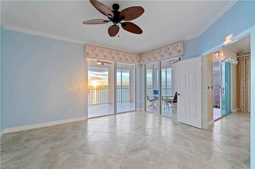 BAREFOOT BEACH CLUB - Residential