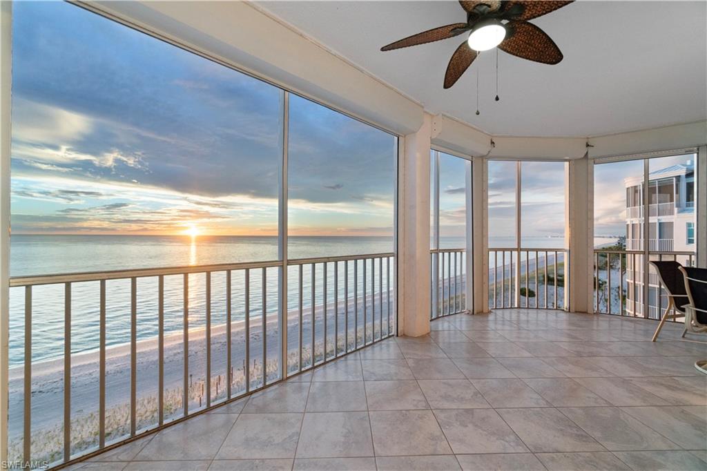 BAREFOOT BEACH CLUB - Residential