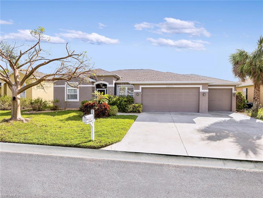 COLONY LAKES - Residential