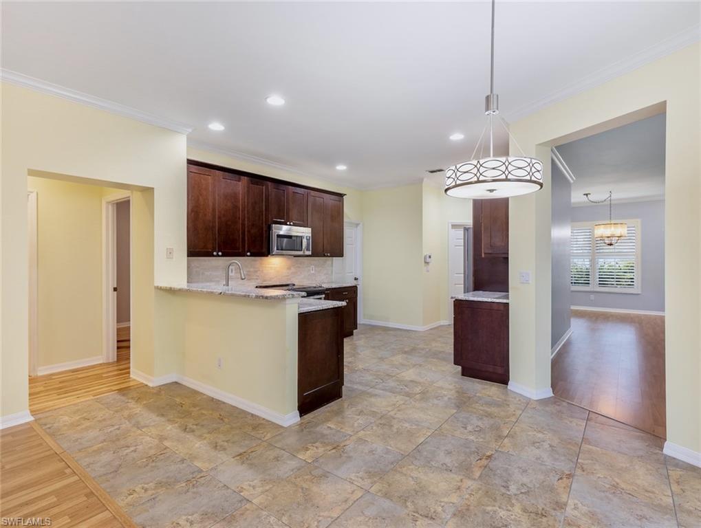 COLONY LAKES - Residential