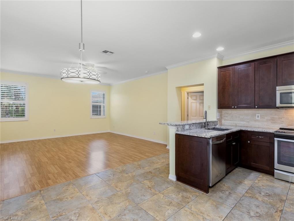 COLONY LAKES - Residential