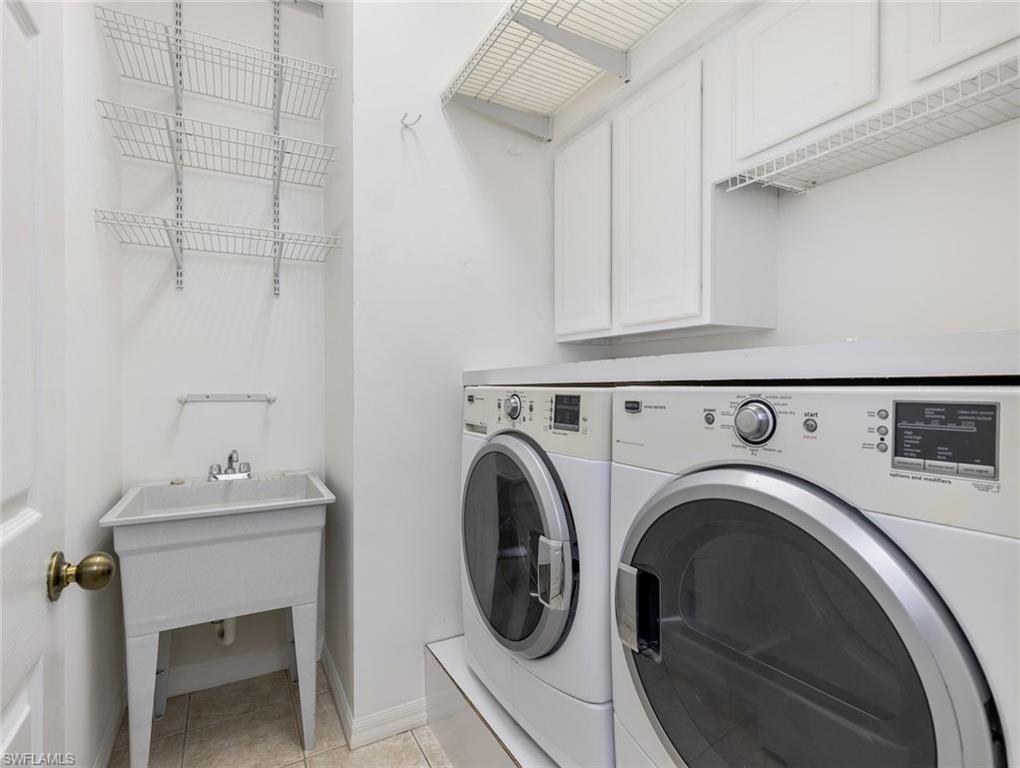 COLONY LAKES - Residential