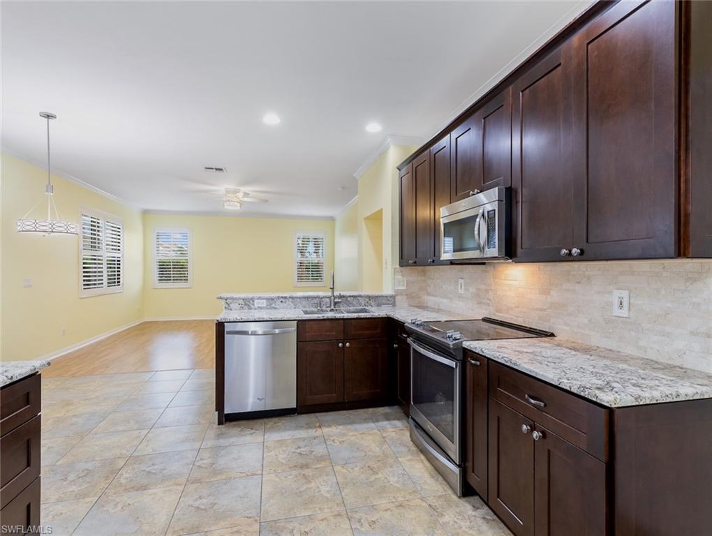 COLONY LAKES - Residential