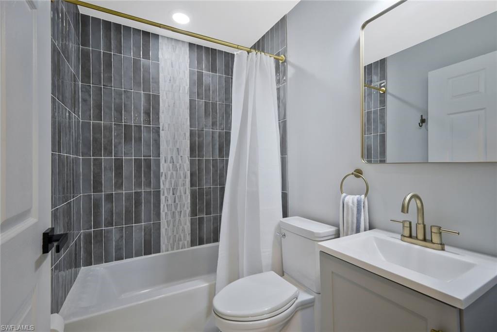 GULF HIDEAWAY - Residential