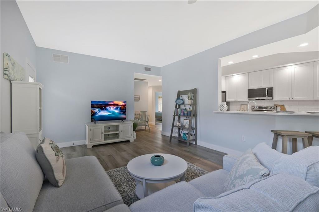 GULF HIDEAWAY - Residential