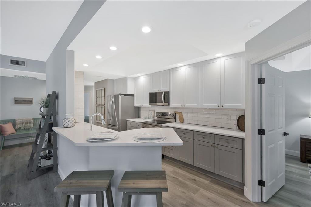 GULF HIDEAWAY - Residential