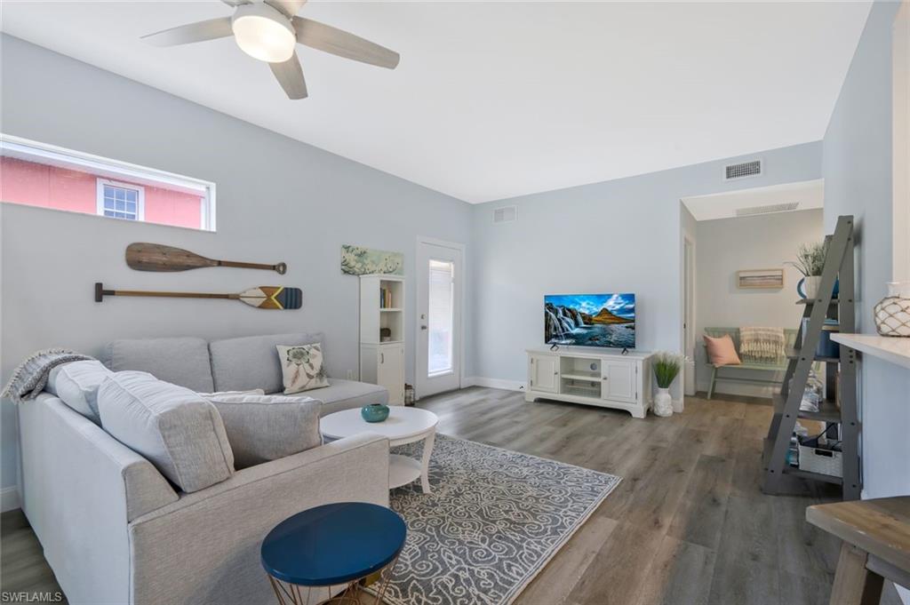 GULF HIDEAWAY - Residential