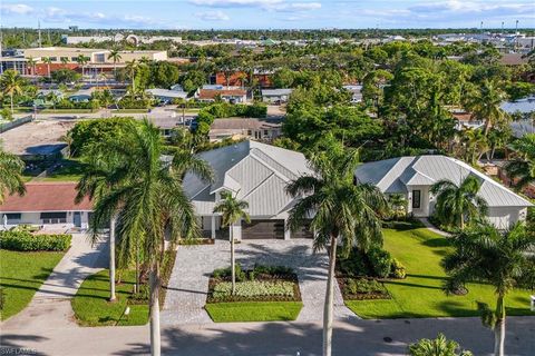 A home in NAPLES