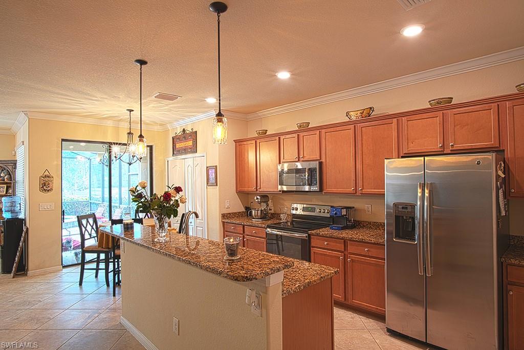 REFLECTION ISLES - Residential