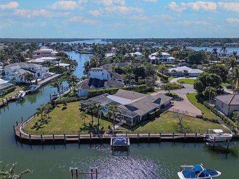 2185 TROUT CT NAPLES FL 34102