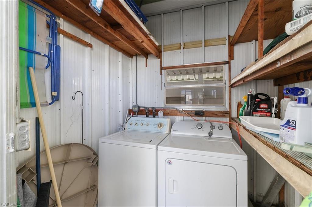 LAZY DAYS MOBILE VILLAGE - Residential