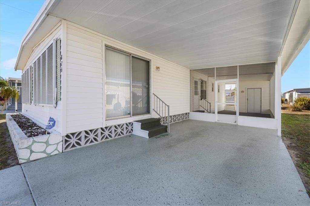 LAZY DAYS MOBILE VILLAGE - Residential