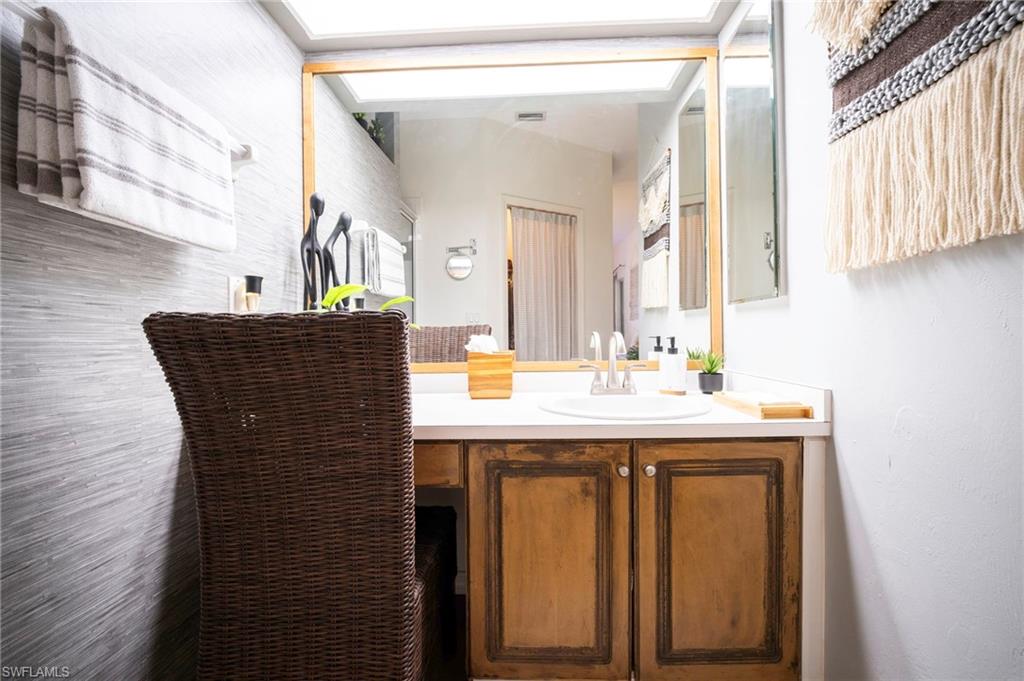 DANAH WAY CONDO - Residential