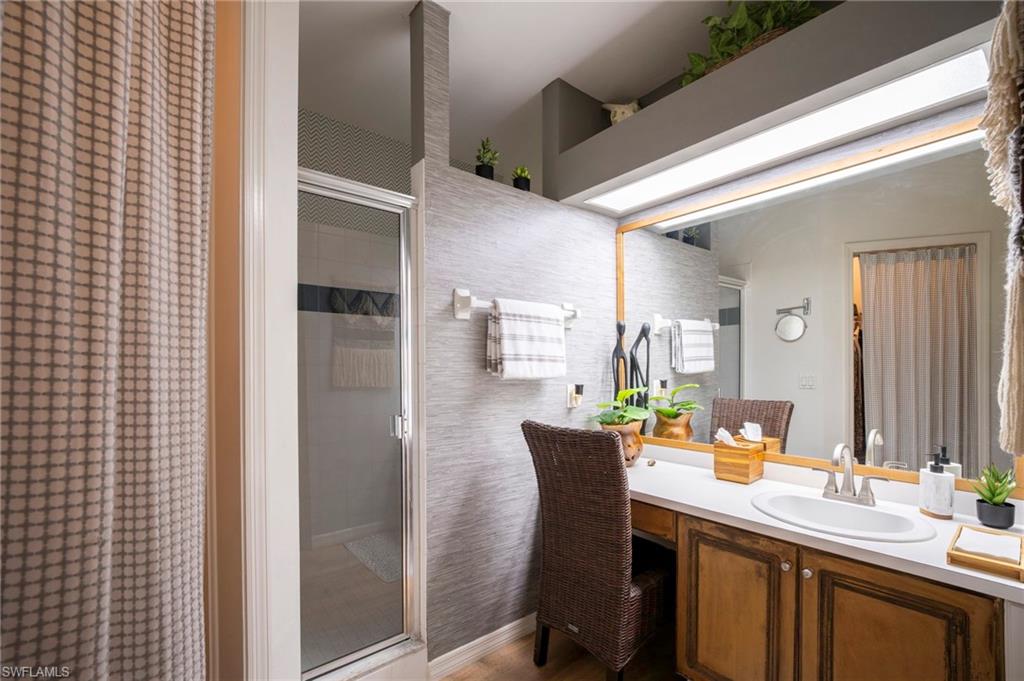 DANAH WAY CONDO - Residential